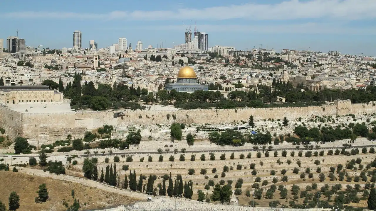 5 Common Mistakes English Speakers Make When Learning Hebrew