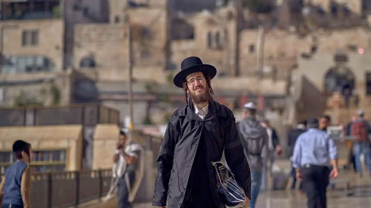 Essential Israeli Slang Words You Won't Learn In A Textbook